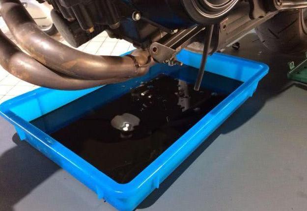 How to Dispose of Used Engine Oil?